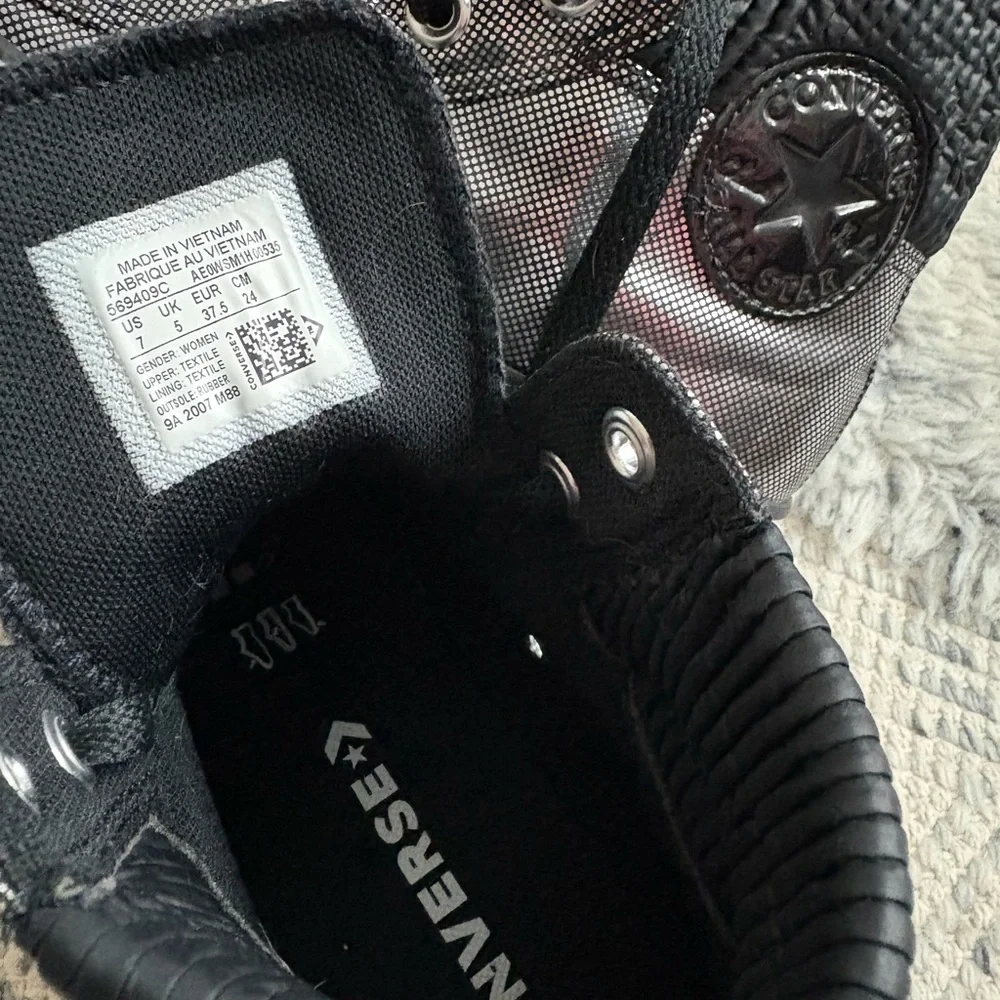 Converse - Picture 7 of 9
